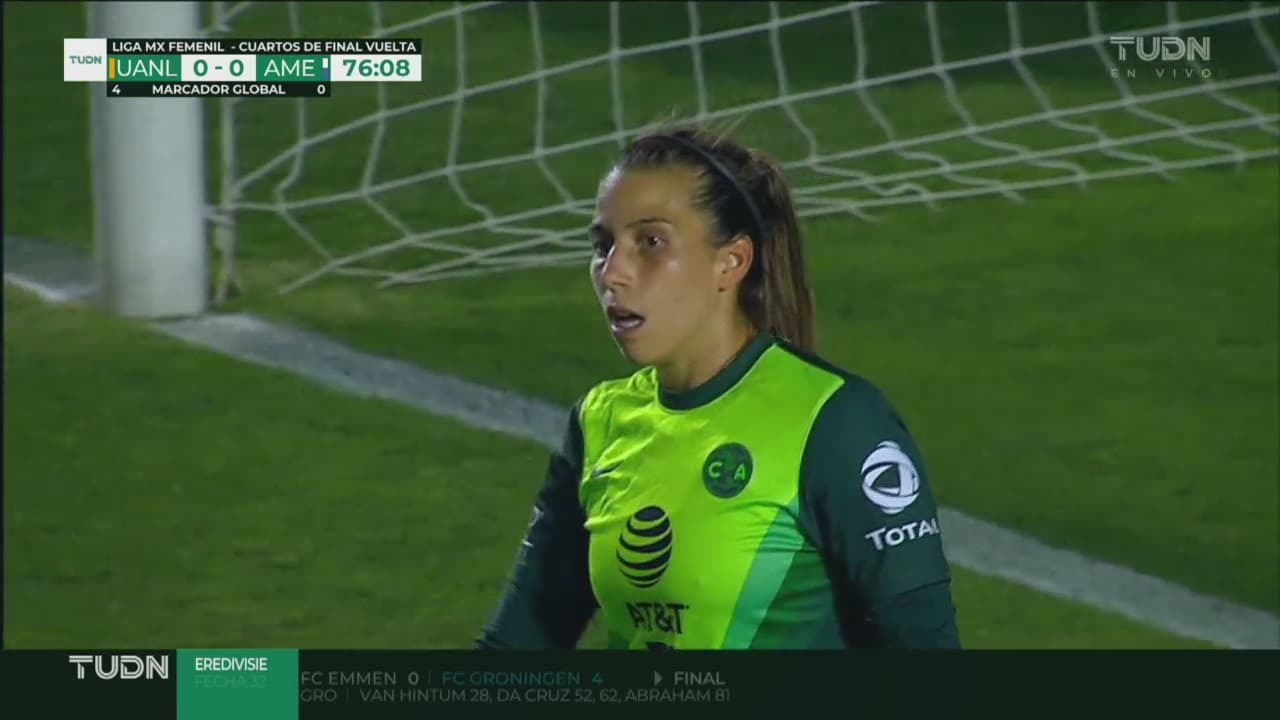 ¡Manotazo salvador Masciarelli frustra el cabezazo de Karen Luna