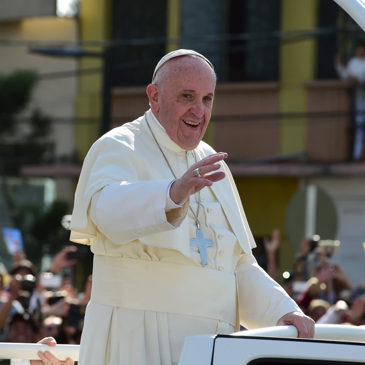 Por la tarde el Papa Francisco inició su recorrido por las calles de la Ciudad de México rumbo a la Basílica de Guadalupe.