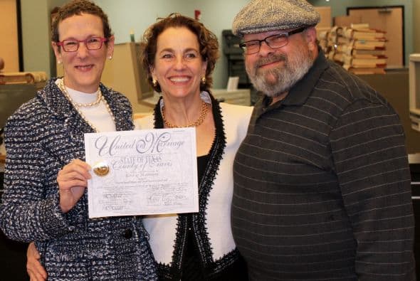 Suprema Corte de Texas rechaza anular el primer matrimonio gay en el estado