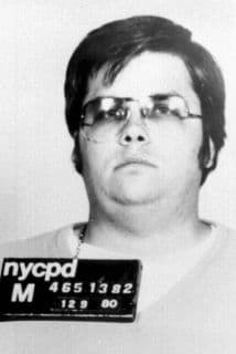 Asesino de Lennon solicita libertad condicional y le es negada