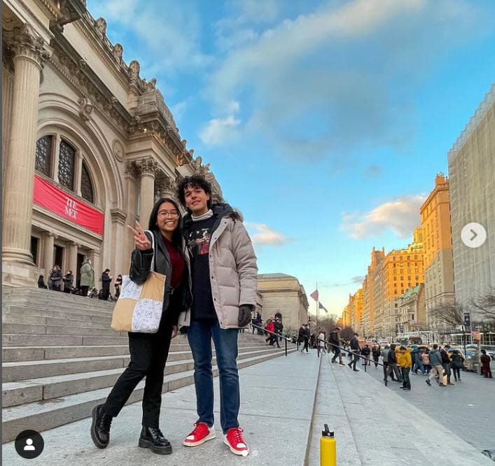 Ni la actriz ni el el joven han dejado en claro cuál es la carrera universitaria que él cursa en esa ciudad. 
<br>