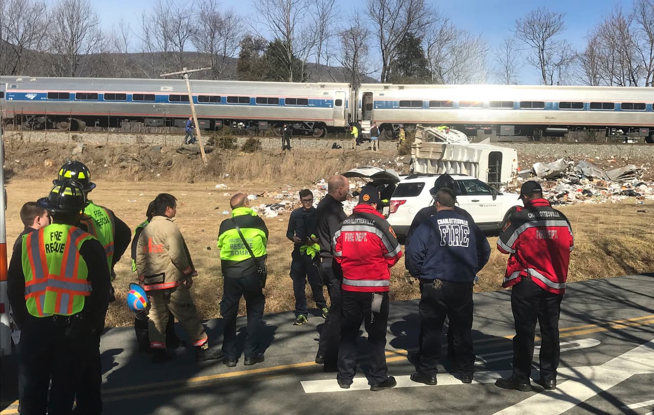 El accidente ocurrió cerca de Crozet, Virginia. Esta localidad se encuentra a unas 126 de Washington DC.
<br>