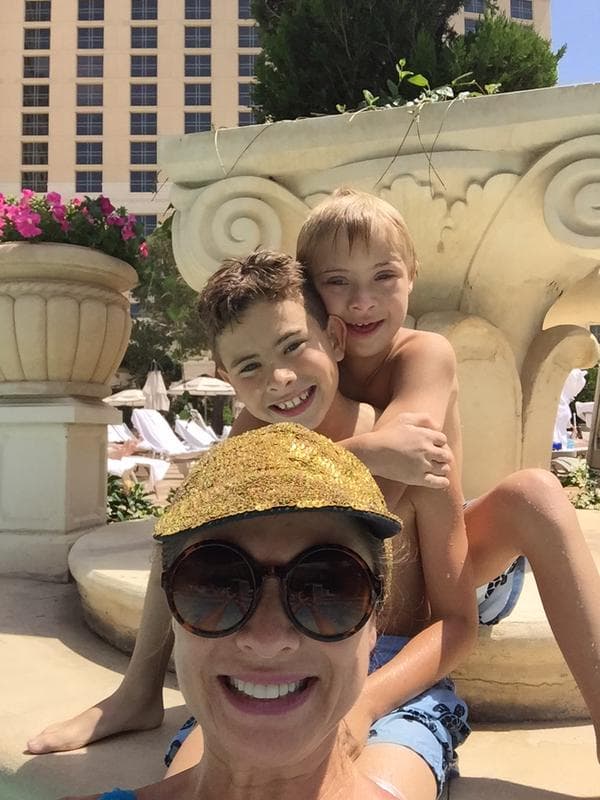 Estos dos pequeños iluminan la vida de la actriz y ella no para de compartir esos momentos.