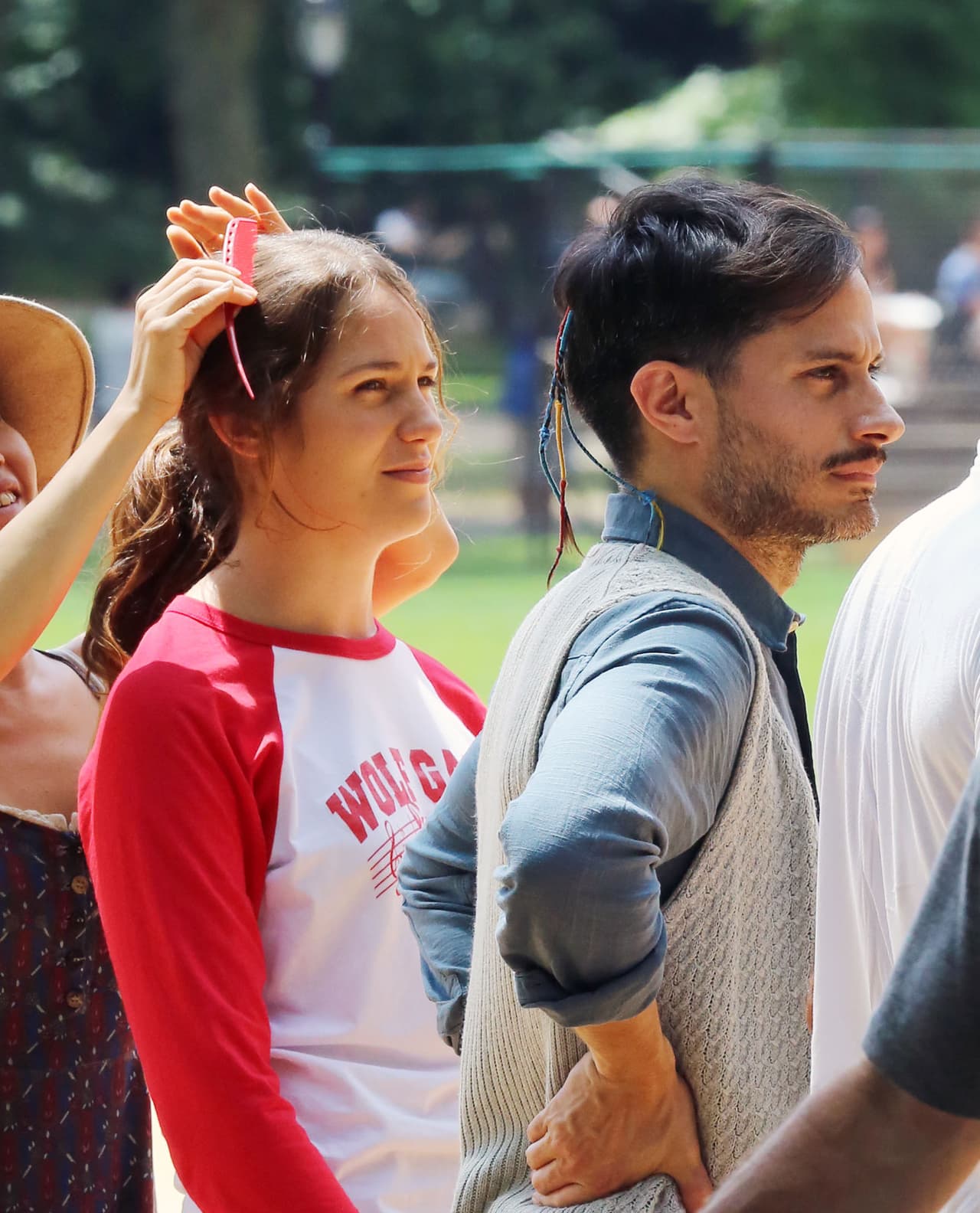 Aprovechando la grabación de su programa, el mexicano se divierte con sus pequeñines.