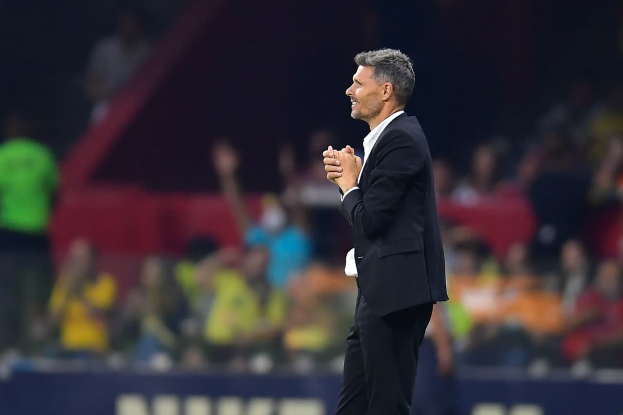 Un gol de penal de Nico Ibáñez al 82' le dio el dramático empate al Pachuca en la ida de Semifinales ante América celebrado en el Estadio Azteca.