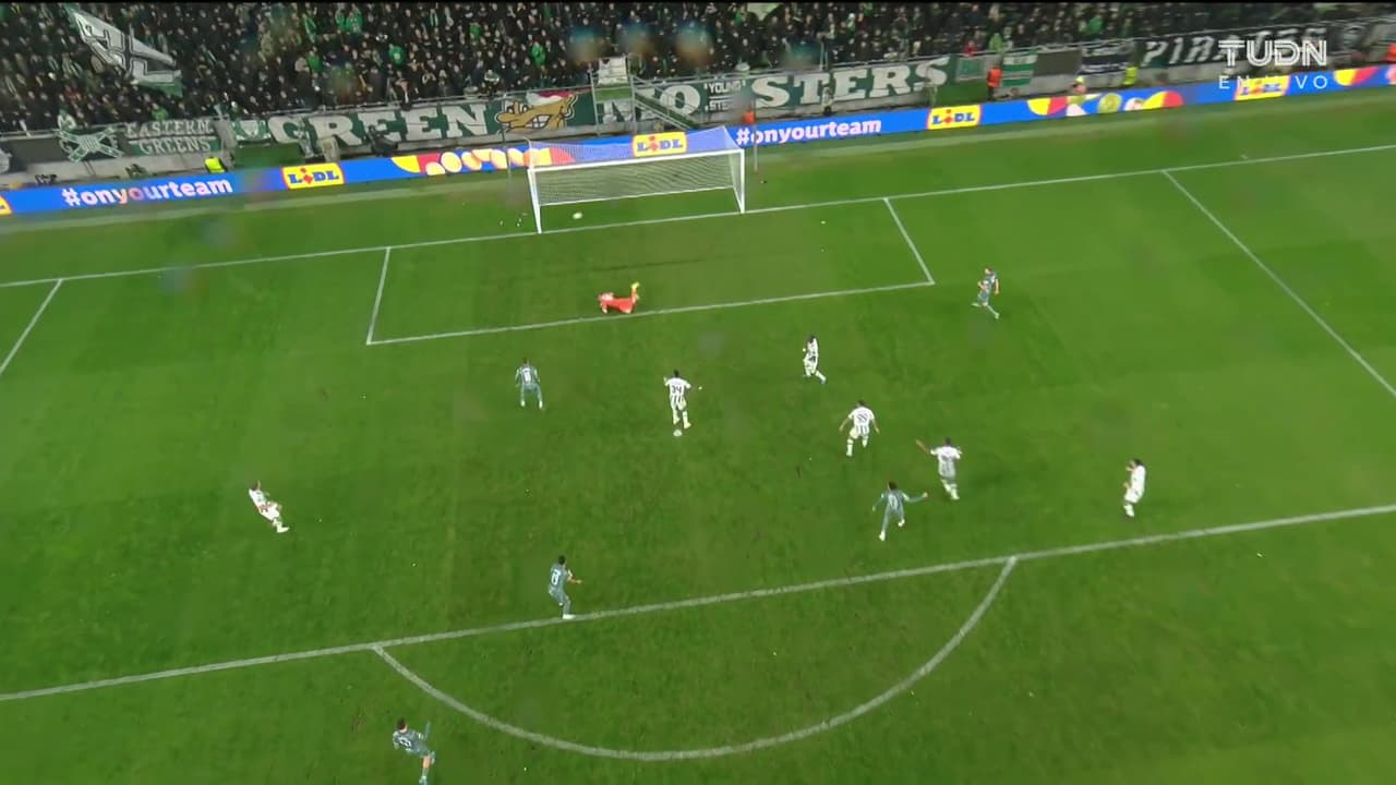 ¡Gol de Johnson! Cae el segundo gol del Tottenham