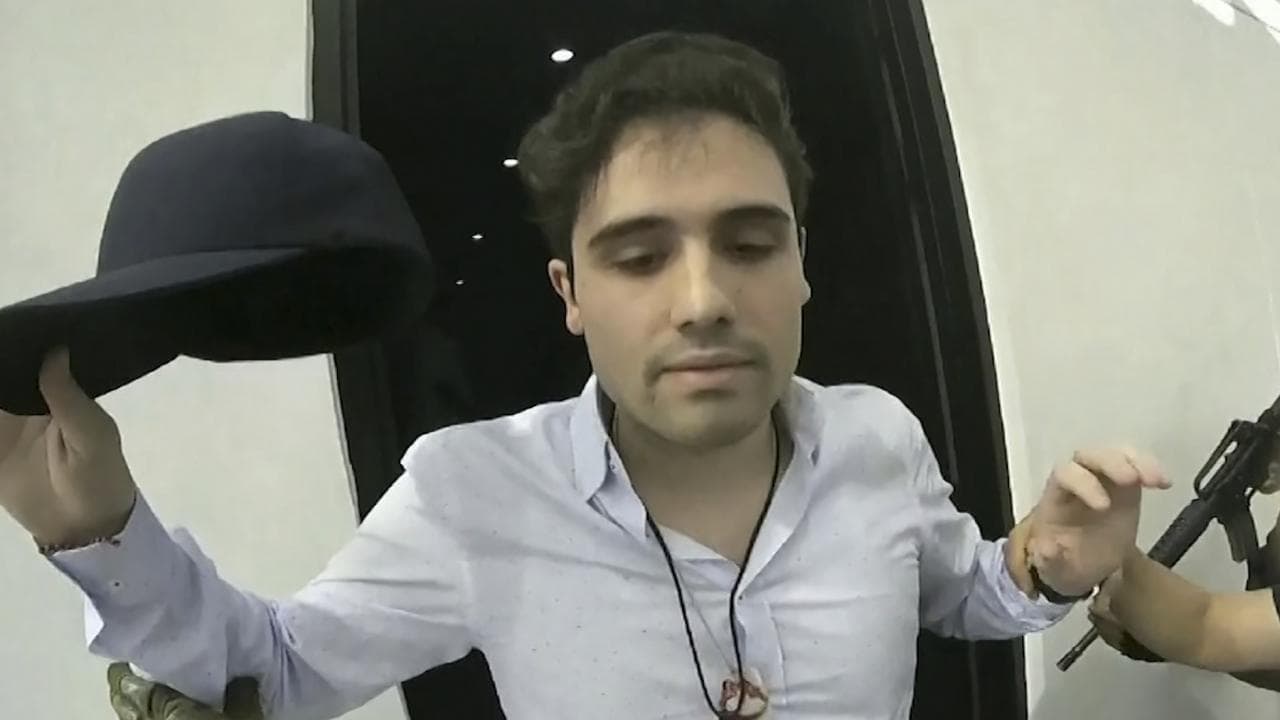 <b>Mira también: </b>En otras noticias, hoy es el cuarto día de votaciones para elegir el nuevo presidente de la Cámara de Representantes; Biden anunció un nueva estrategia migratoria para contener el flujo de inmigrantes indocumentados en la frontera sur y vientos huracanados, oleaje y lluvias torrenciales azotaron California. 
<a href="https://www.univision.com/noticias" target="_blank">Más información en UnivisionNoticias.com. </a>