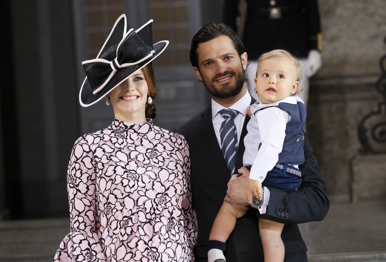 En este orden, el pequeño príncipe Gabriel es el sexto en la línea de sucesión al trono.