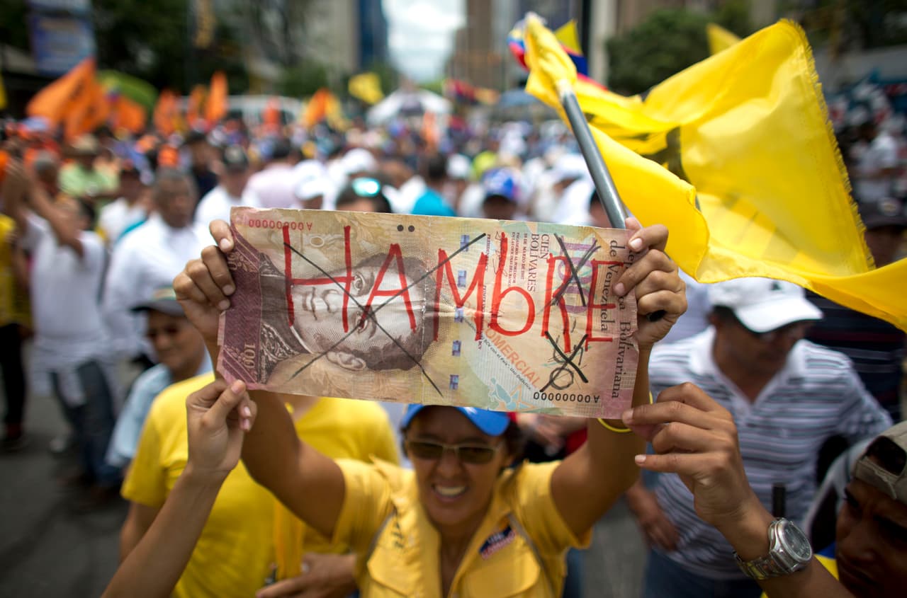 Los chavistas niegan la comida a quienes protestan en los barrios del oeste de Caracas