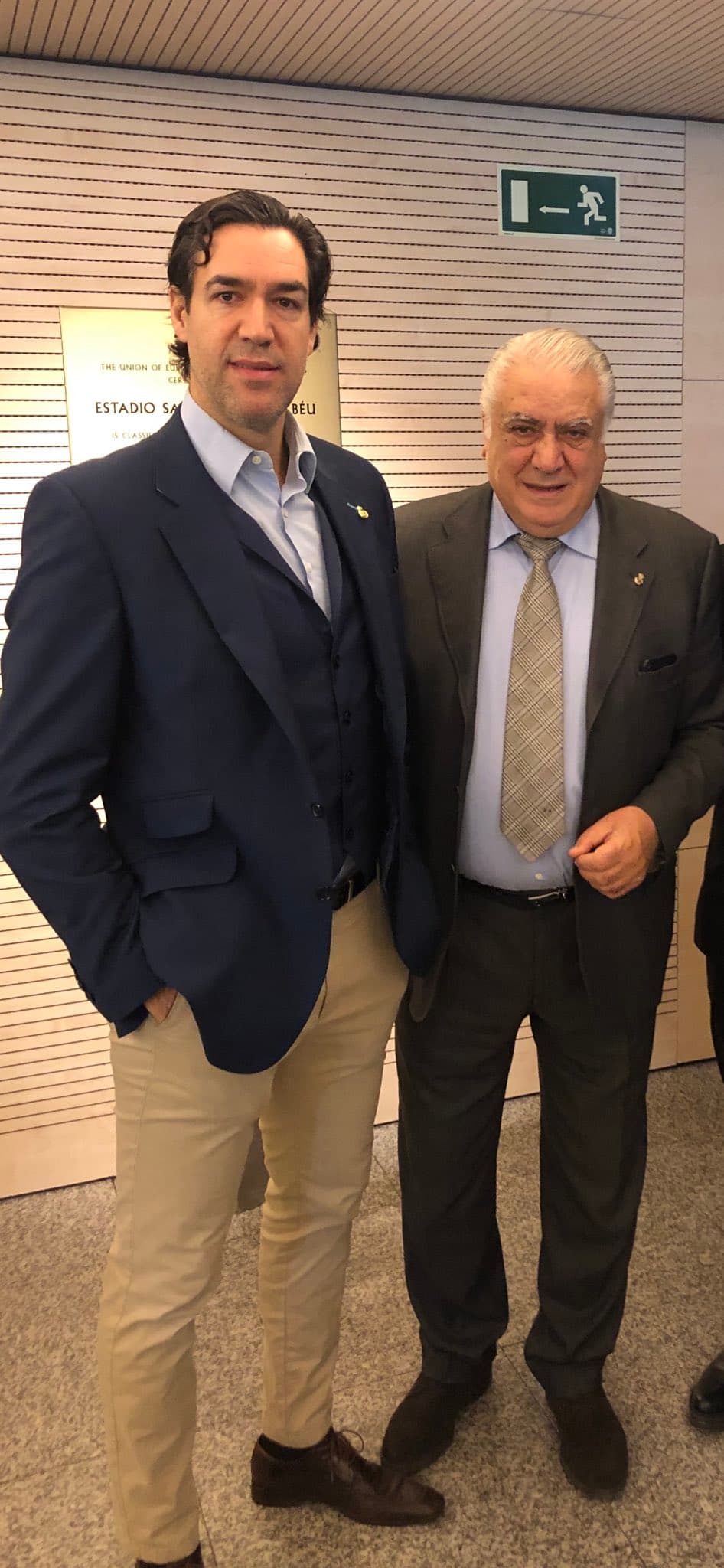 En sus últimos años, Lorenzo Sanz había pasado momentos difíciles cuando tuvo que reconocer en 2018 ante Hacienda, que ocultó $6.4 millones de dólares en su declaración de 2008 y 2009, y llegó a un acuerdo con la Fiscalía para pagar una multa de $3.7 millones de dólares y una indemnización de casi $1.3 millones de dólares.