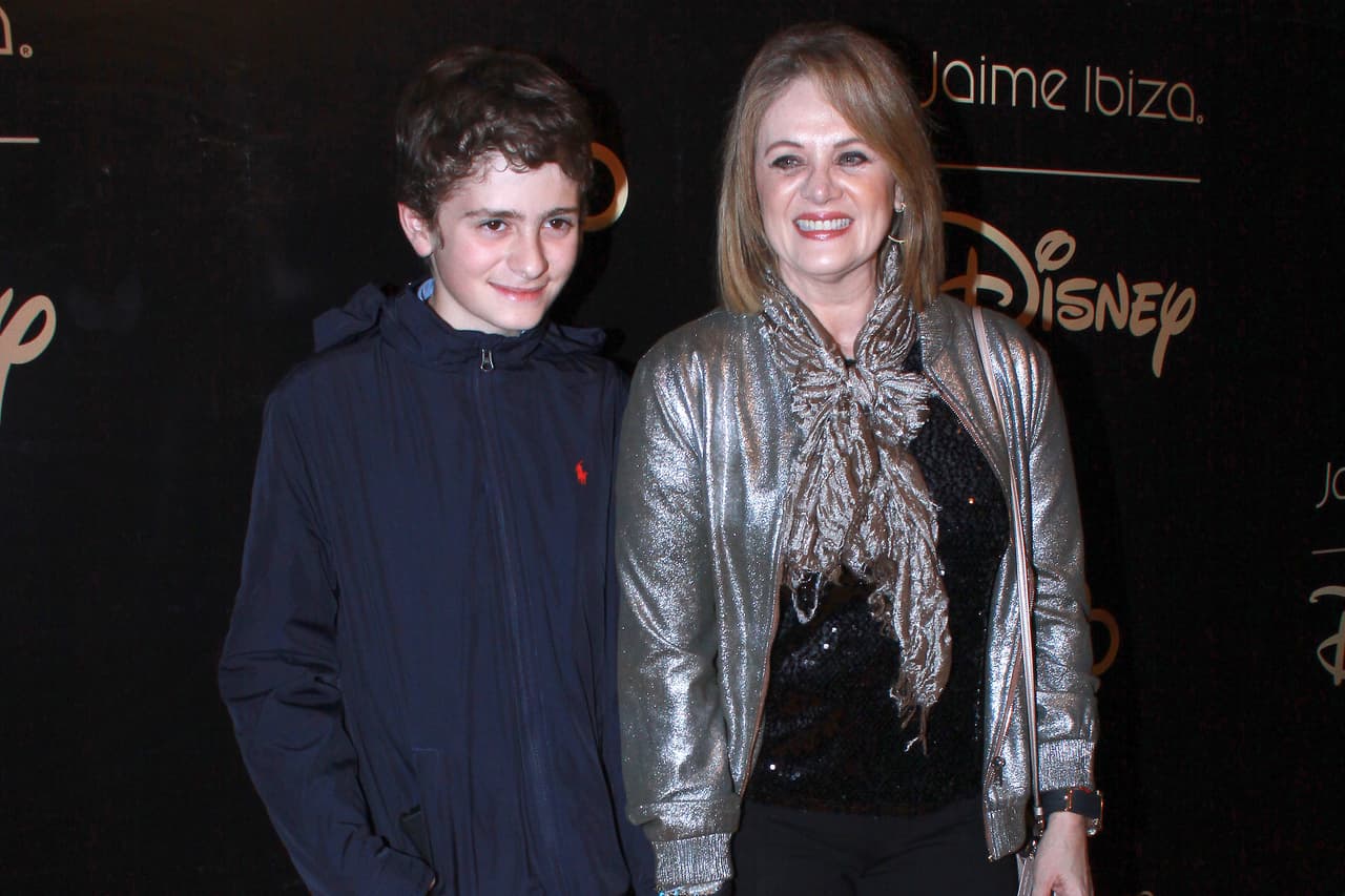 <a href="https://www.univision.com/famosos/erika-buenfil-confirma-rivalidad-con-edith-gonzalez-y-el-dificil-momento-en-sus-vidas-que-las-ayudo-a-reconciliarse-fotos">Erika Buenfil</a> es una orgullosa madre de su hijo Nicolás, fruto de la relación que tuvo con Ernesto Zedillo Jr. y al que se ha encargado de criar sola.