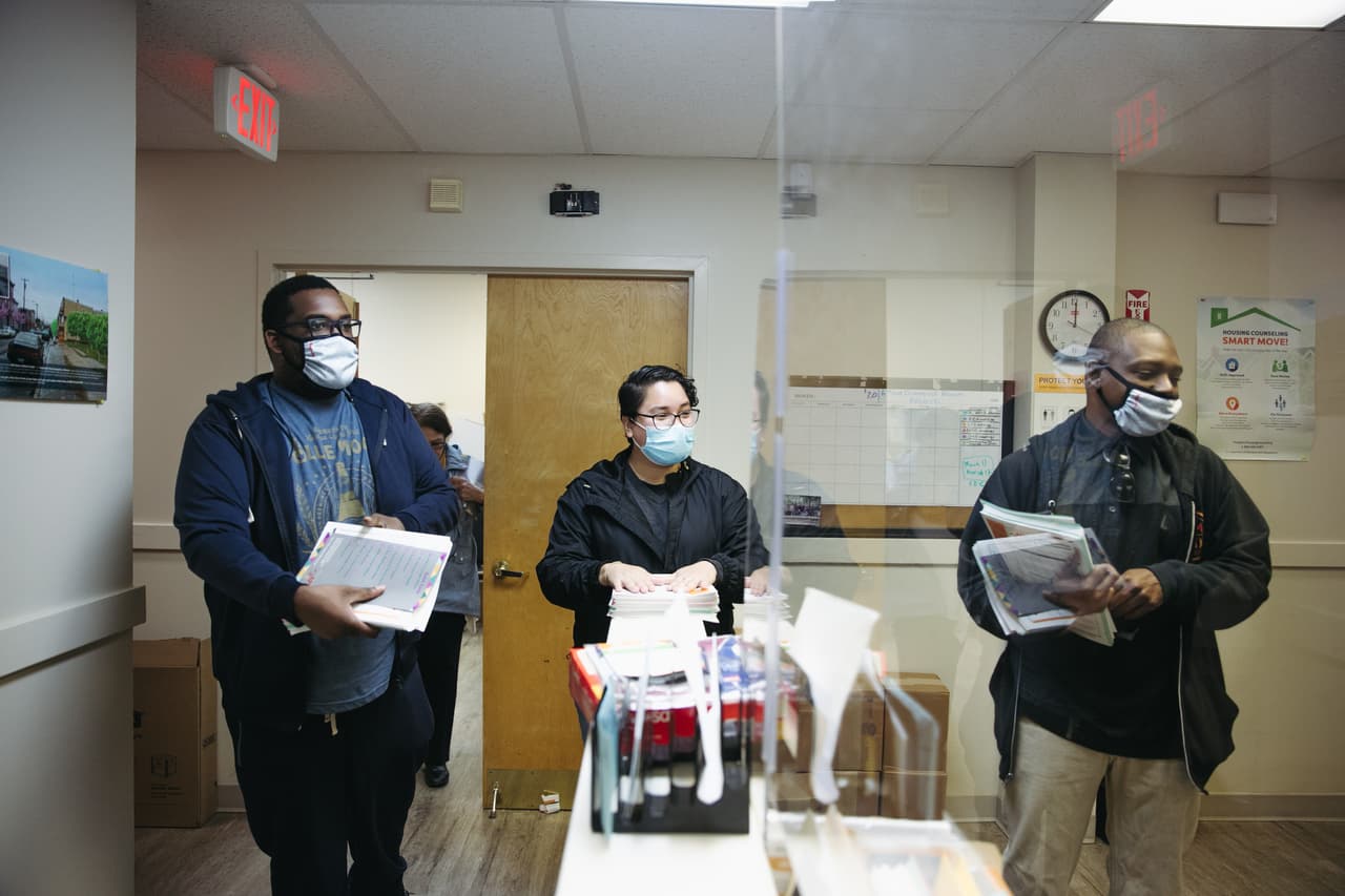 Algunas de las iniciativas de la oficina del Desarrollo Comunitario y Económico de APM.