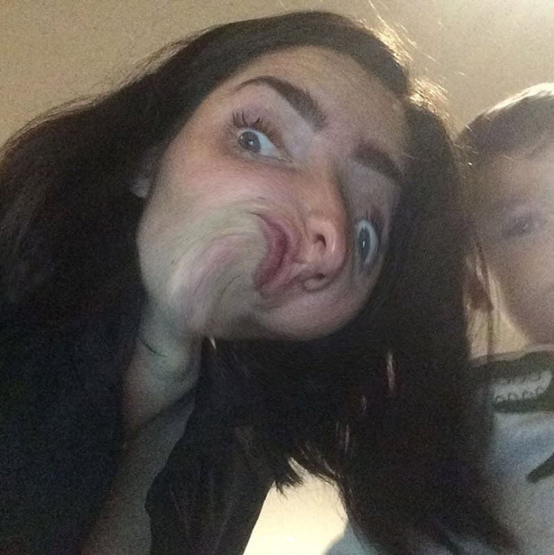 Por su parte, Ariadne explicó por qué no mostró su romanticismo en esta ocasión: "
<b>Te amo del verbo ¡ya son 5 años y quiero muchos</b>, muchos más, todos a tu lado!", inició en su mensaje.
<br>