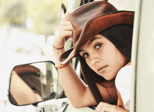 Actualmente, la adolescente se encuentra estudiando la preparatoria en Canadá.