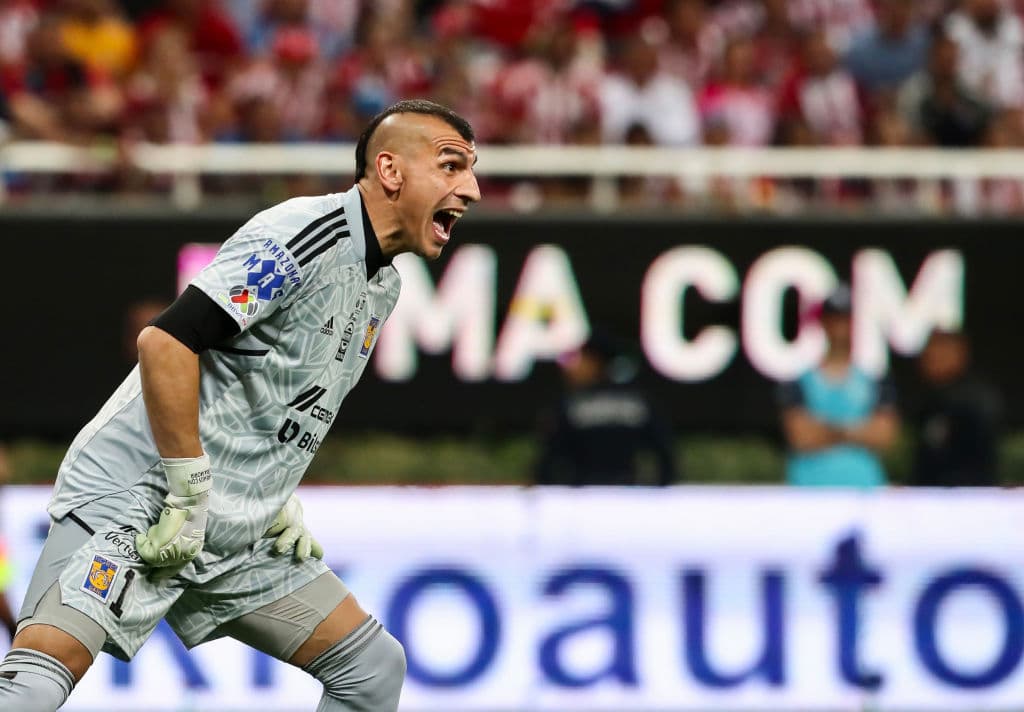 Tigres blinda a Nahuel Guzmán tras renovar contrato hasta 2025