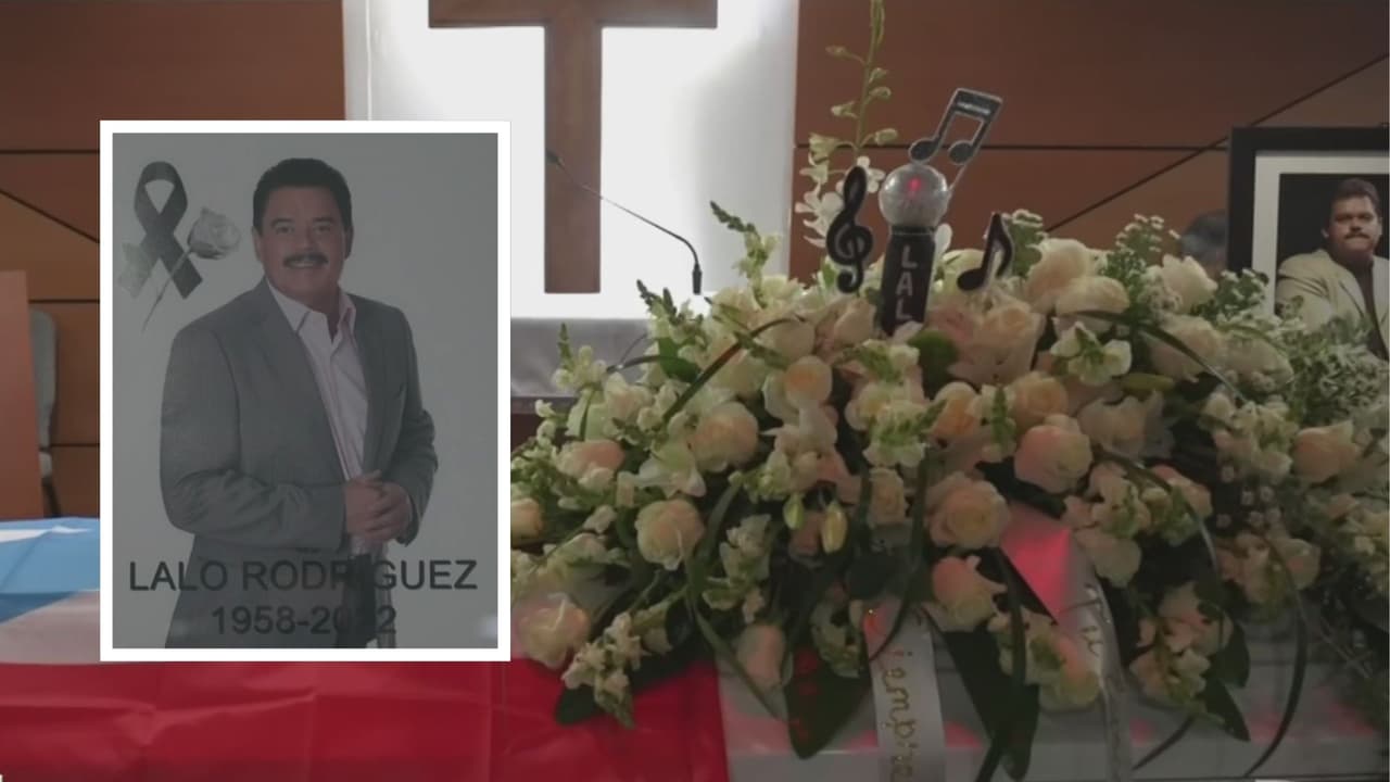 Entre lágrimas y fotos: familiares y fanáticos despiden al cantante Lalo Rodríguez en Puerto Rico