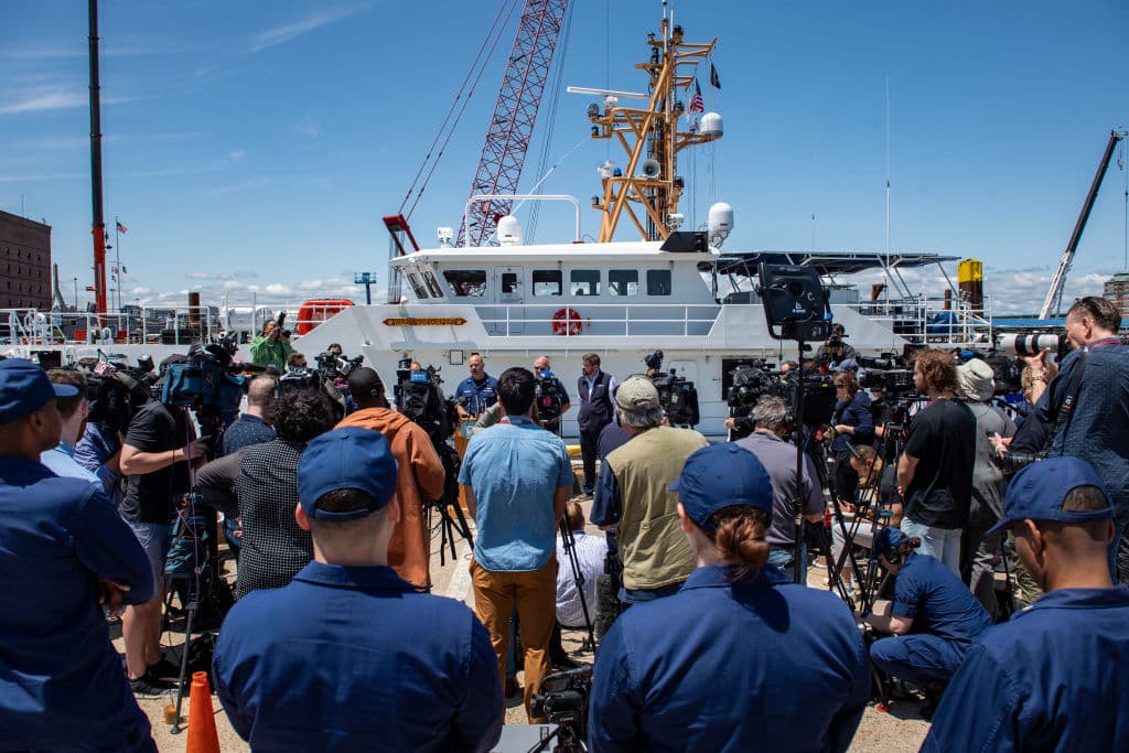 Intensifican la búsqueda del sumergible Titán y aumentan las preocupaciones por el suministro de oxígeno