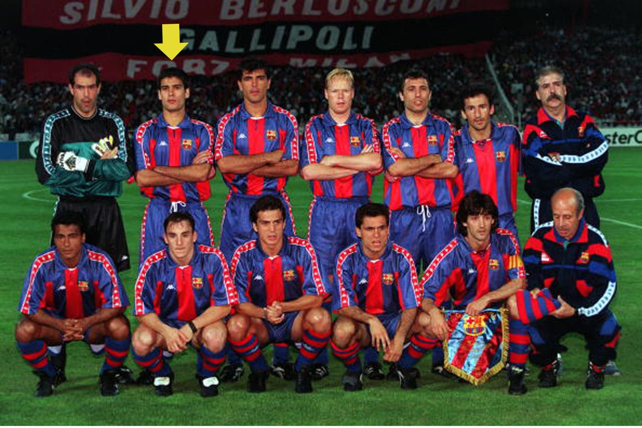 Dirigido por la leyenda holandesa Johan Cruyff, Josep Guardiola jugaba como mediocampista central en el 4-3-3. Ese Barcelona conquistó la Champions de 1992: el 'Dream Team'.