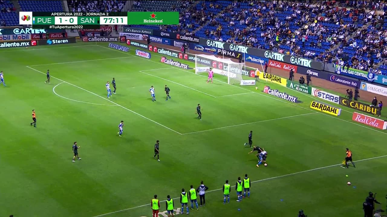 ¡TIRO ATAJADO! disparo por Gustavo Ferrareis.