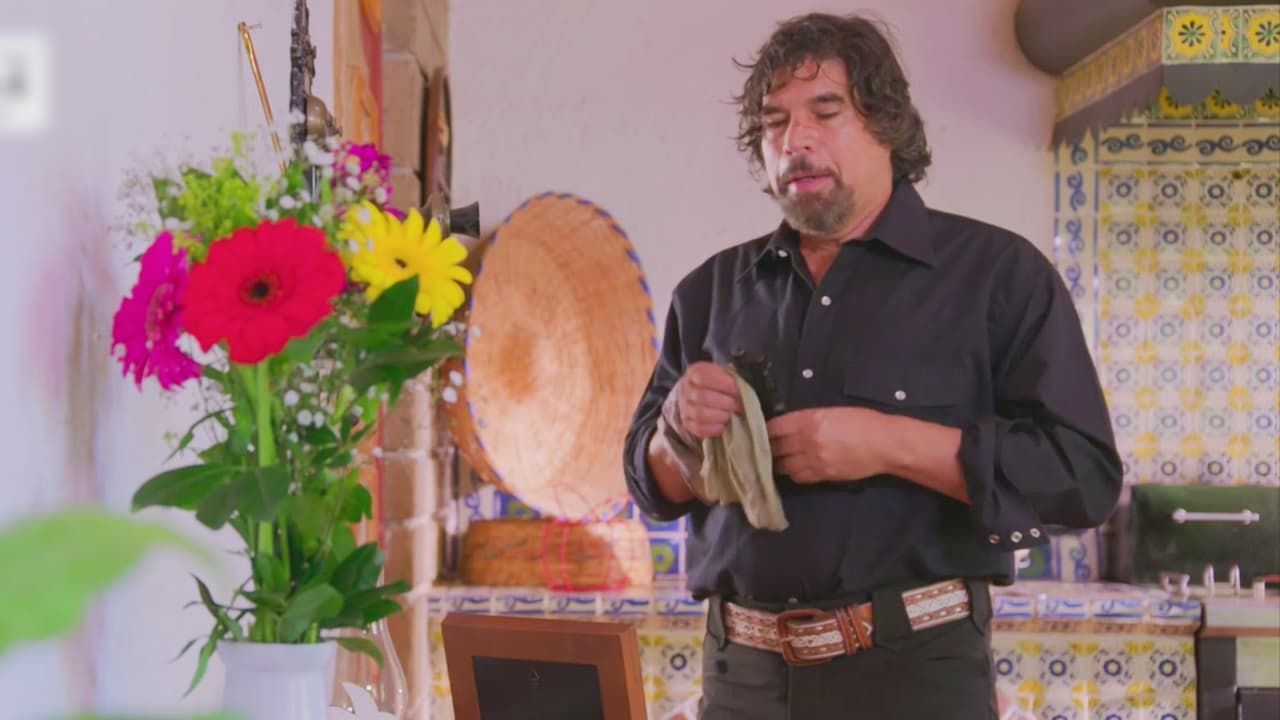 Mientras tanto,
<b> </b>Carmelo hizo un juramento ante los restos de Pachita, le prometió que no haría sufrir más a Leticia.