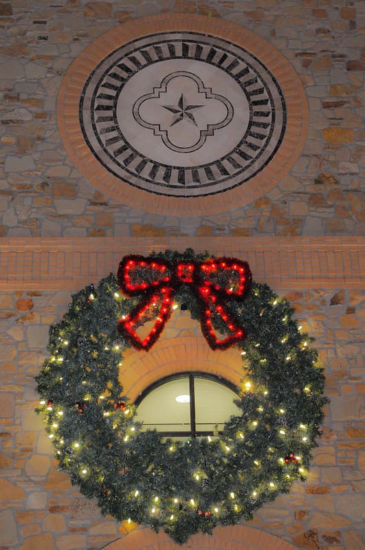 A las 8pm, se espera que finalice la actividad.