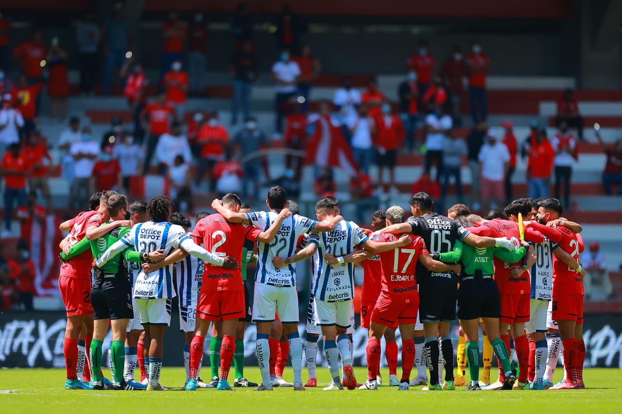 Goles de Víctor Guzmán, Nico Ibáñez y Yairo Moreno tienen a los Tuzos como 'mandones' de la Liga MX al golear Pachuca 3-0 a Toluca de visita.