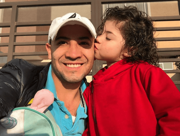 Mickey destacó tanto en 'Amigos por siempre' como en 'Cómplices al rescate' por su buen trabajo.