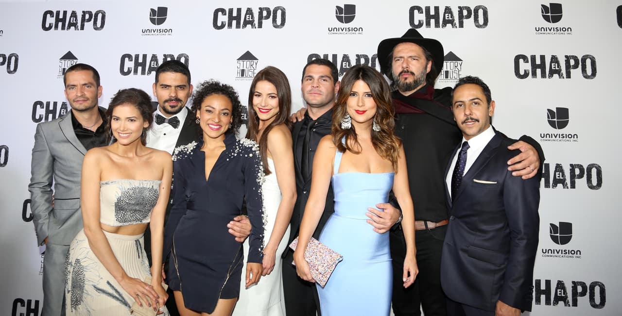 El elenco de la serie 'El Chapo' se reunió con los medios de comunicación para ver el capítulo de estreno.