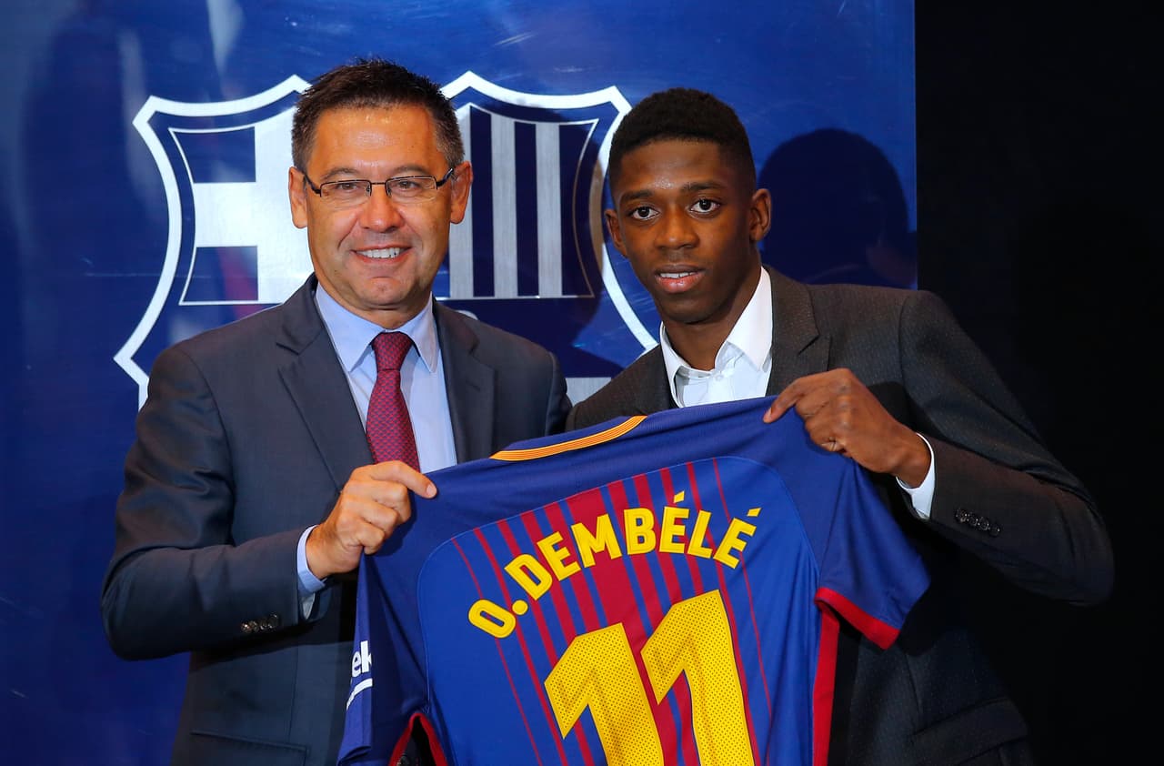 La presentación del francés Ousmane Dembelé dejó en claro que Barcelona tiene en este delantero un proyecto similar al que tuvo en su momento con Neymar.