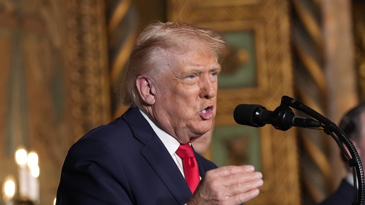 "La necesitamos por seguridad nacional": Trump asegura que EEUU "tiene que tener" Groenlandia