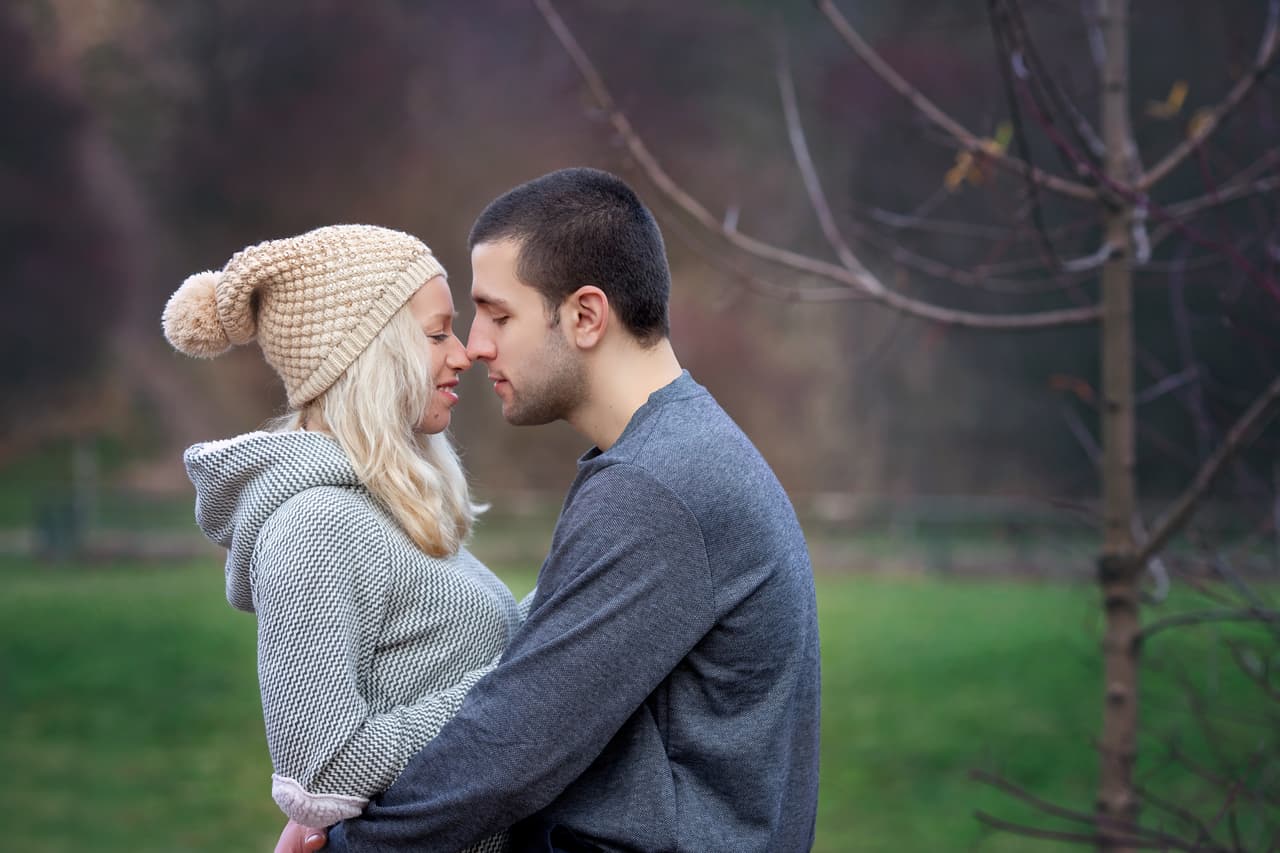 El tránsito de tu regente, Marte, directo, por el signo escorpiónido es impactante. Se crea lo que puede llamarse “todo o nada”. Para ti no habrá términos medios, querrás el ciento por ciento de todo lo que ahora está contigo, tanto la atención y el amor, como los negocios y el tiempo. Tiendes a volverte muy dominante y egoísta ¡no quieres que nadie te tome ni un minuto de la compañía de quien amas!
