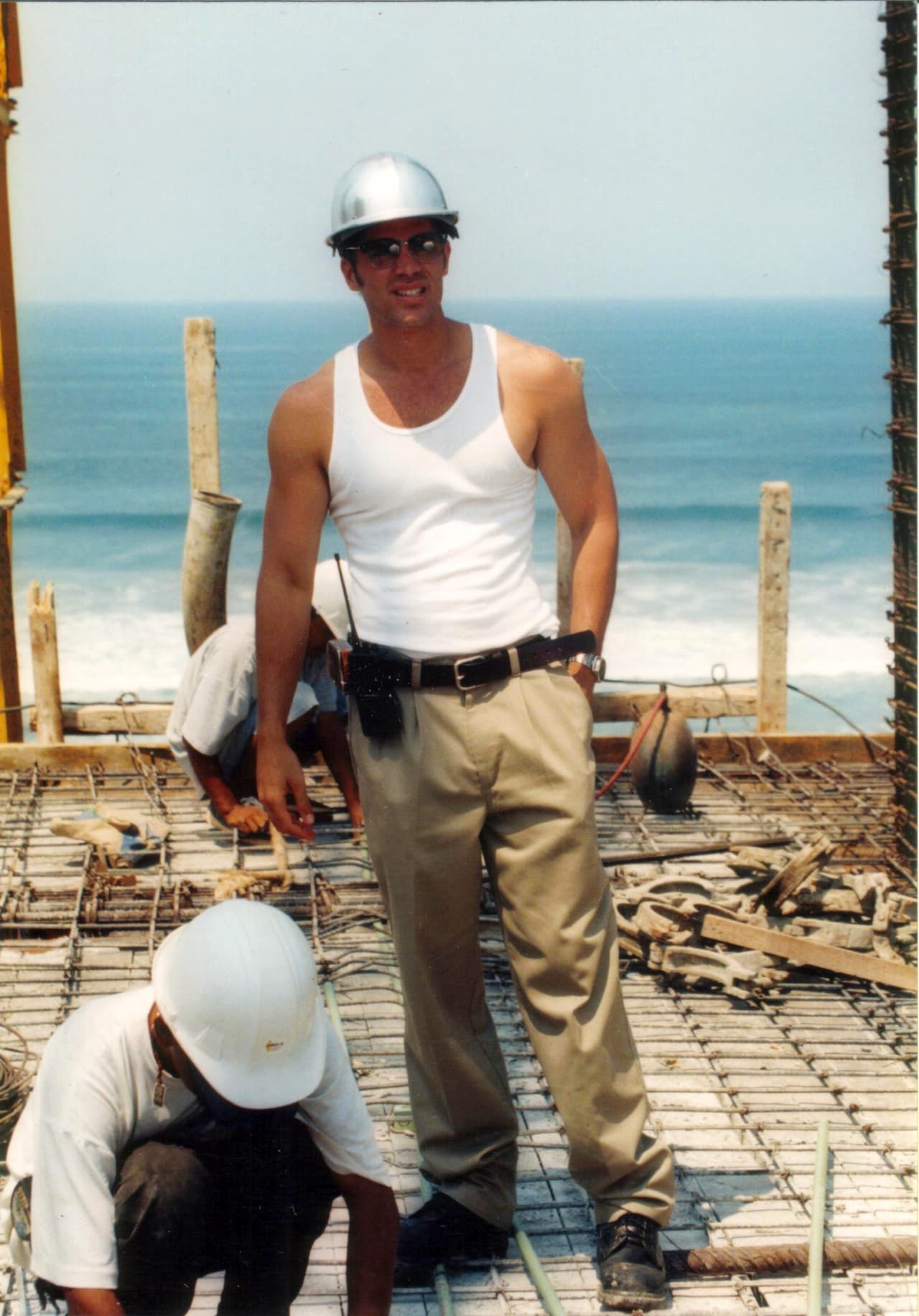 Karla Álvarez y Ariel López Padilla fueron los villanos. Arleth Terán, Aracely Arámbula, Ana Martin, Otto Sirgo, entre otros, formaron el elenco.