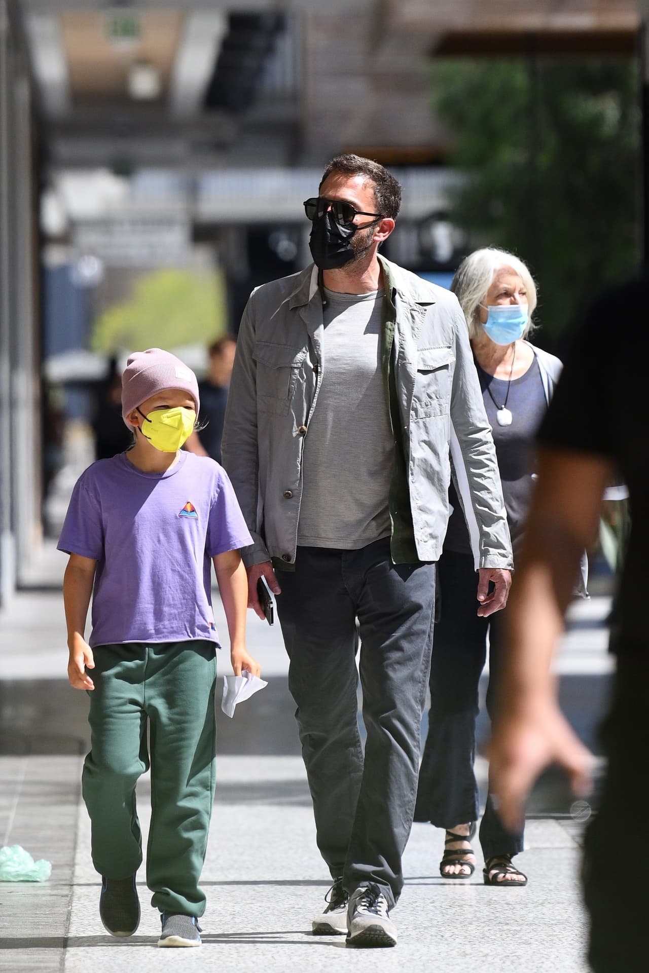 "
<b><a href="https://www.univision.com/famosos/ben-affleck-jlo-cumpleanos-hijos-fotos" target="_blank">Fue una actividad familiar divertida</a></b> que parecían disfrutar haciendo juntos".
<br>