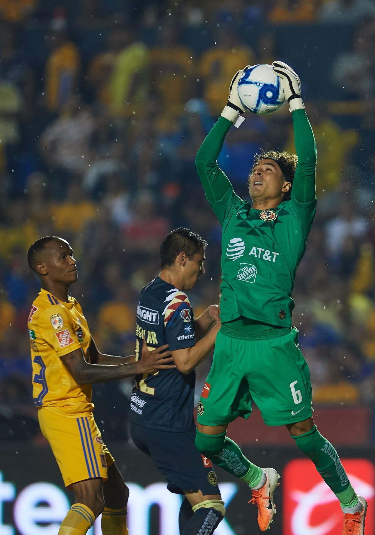 during the game Tigres UANL vs América, corresponding to day 6 of the Torneo Clausura 2019 of the Liga BBVA MX, at Universitario Stadium, on August 24, 2019. 
<br>
<br> durante el partido Tigres UANL vs América, correspondiente a la jornada 6 del Torneo Apertura 2019 de la Liga BBVA MX, en el Estadio Universitario, el 24 de Agosto de 2019.