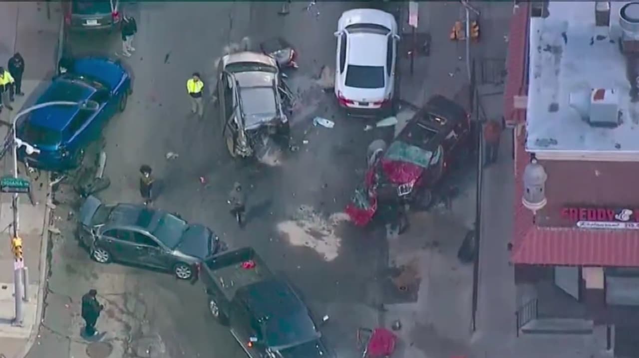 Una mujer muere en accidente múltiple en Filadelfia; crece temor vecinal