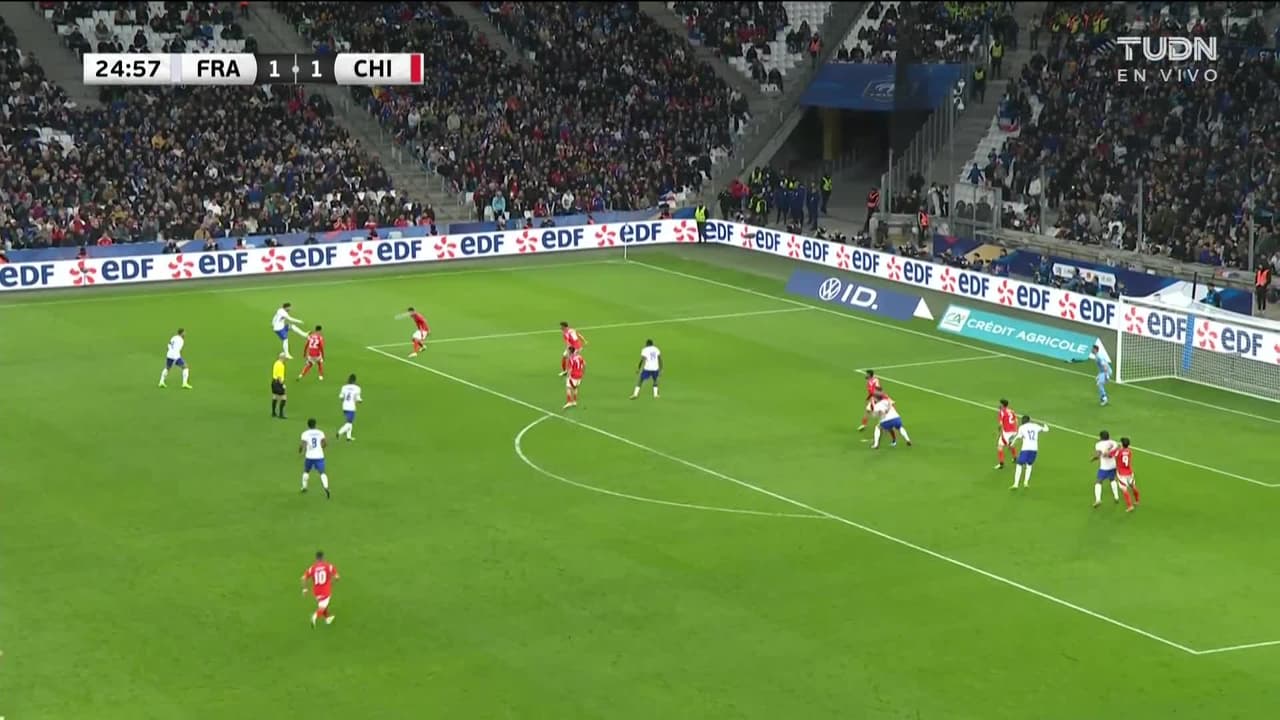 ¡Remontada! Kolo Muani se levanta y pone el 2-1 sobre Chile