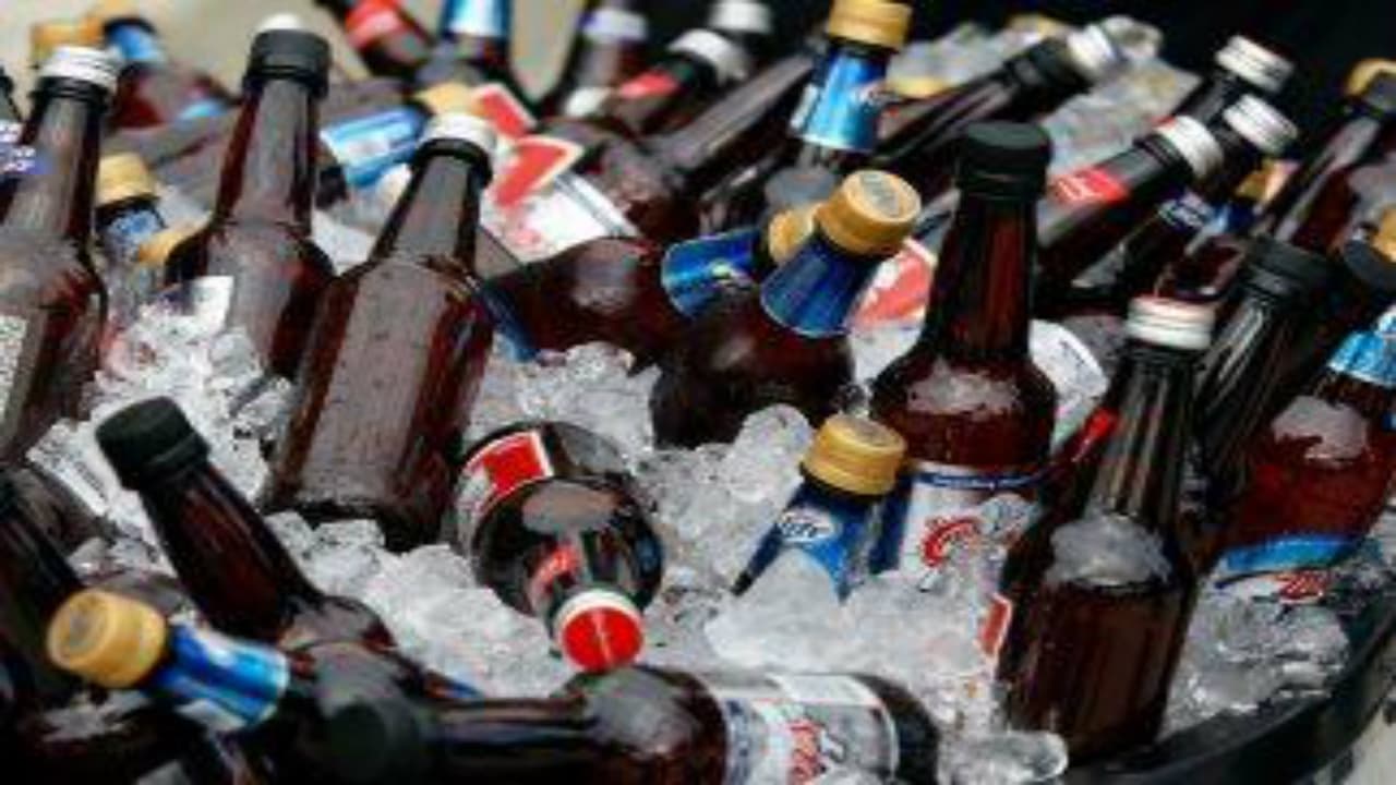 Hay ciertos artículos que no se pueden adquirir con la tarjeta, como tabaco, bebidas alcohólicas, artículos que no se comen y tampoco paga por cuentas de comida que debe.
<br>