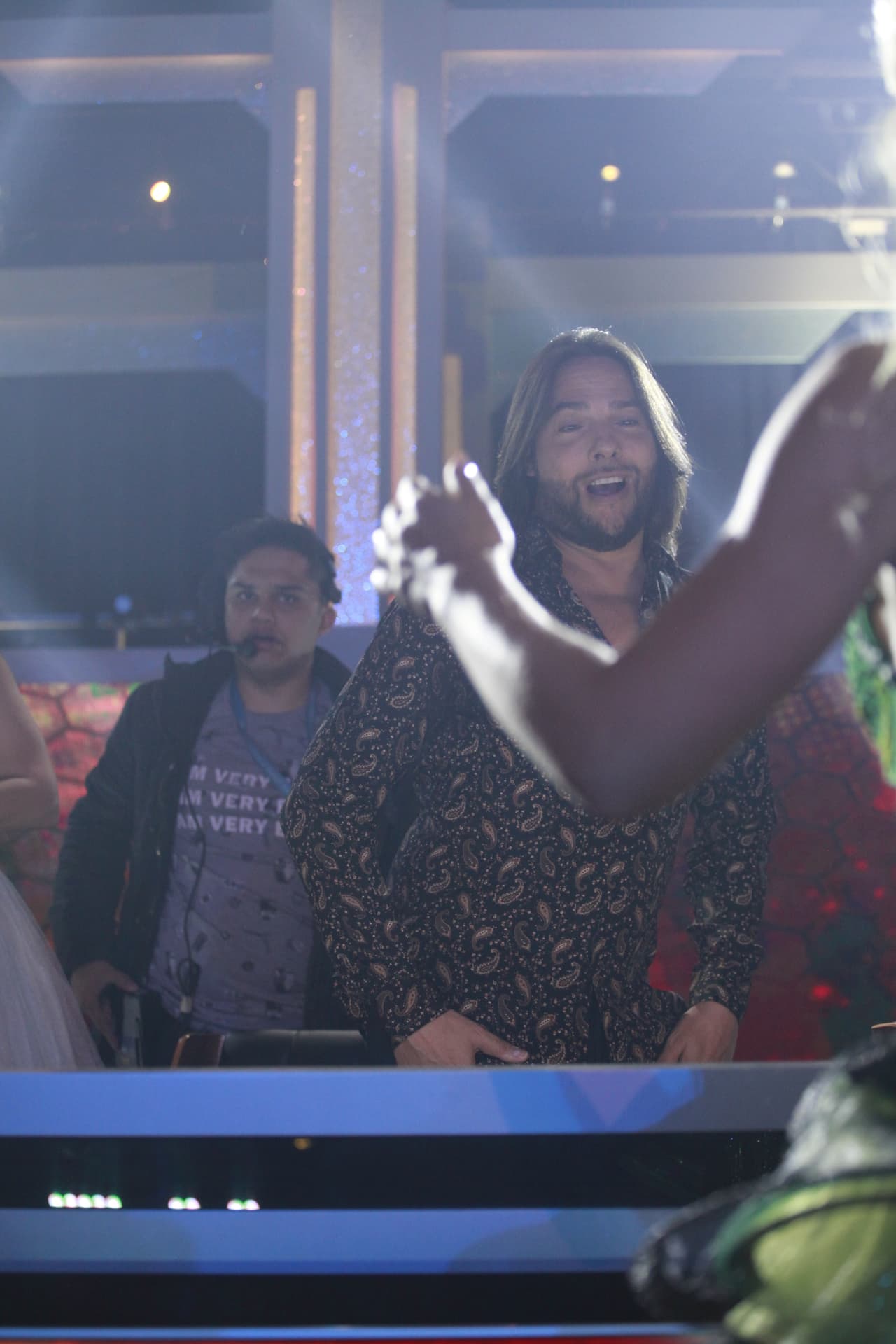 El más emocionado con la ejecución de las bailarinas fue el juez Joaquín Cortés, quien en esta gala no estuvo acompañado por su pareja, Mónica Moreno.