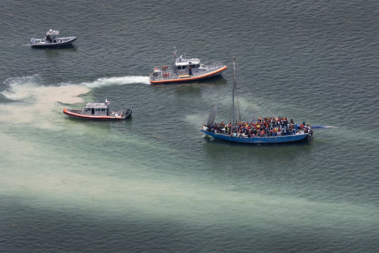 Al rescate también acudió el cuerpo de bomberos de Miami-Dade. 
<br>