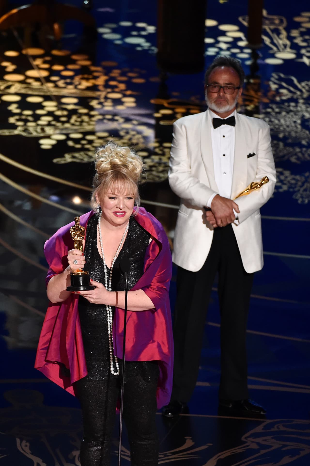 El Oscar por Diseño de Producción fue para la cinta 'Mad Max', y lo recibieron los responsables, Colin Gibson y Lisa Thompson.