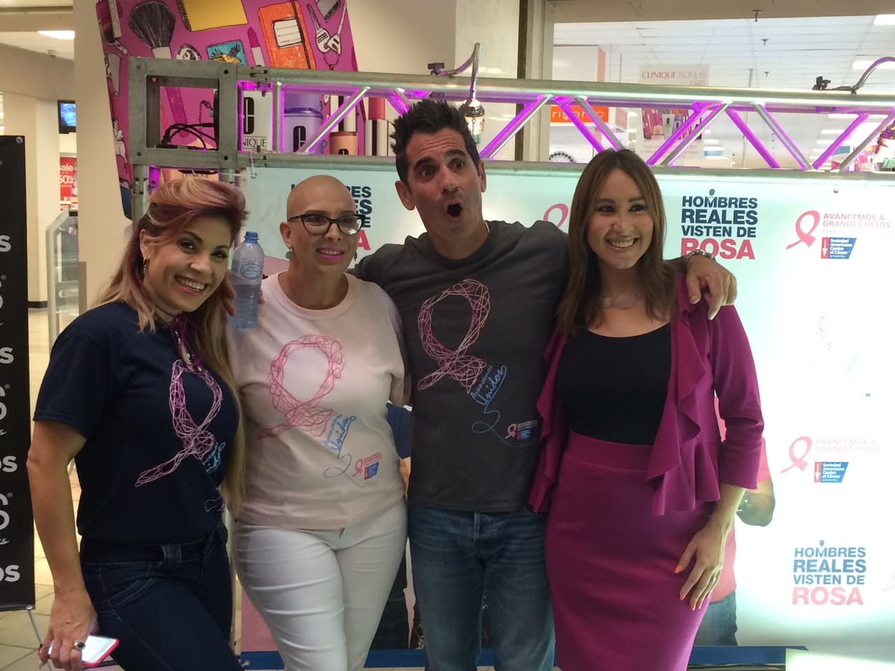 La destacada actriz y animadora Suzette Bacó, fue seleccionada Madrina Nacional de las Marchas 2016. Además, otros talentos y personajes de Univision Puerto Rico se unieron.