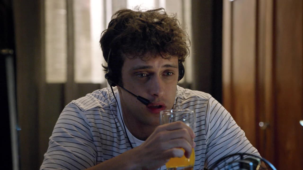 <b>Guto Sardes</b> es un joven que tiene una relación difícil con su padre, y quien dedica su tiempo libre a divertirse.