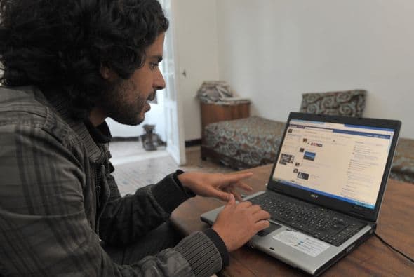 "Limpie todo lo que pueda, revise su configuración de privacidad en las redes sociales y si es algo que no es capaz de bajar de Internet, entonces puede considerar hablar con la empresa al respecto", orientó Amanda O'Brien, vicepresidente de marketing Hall Web Services.