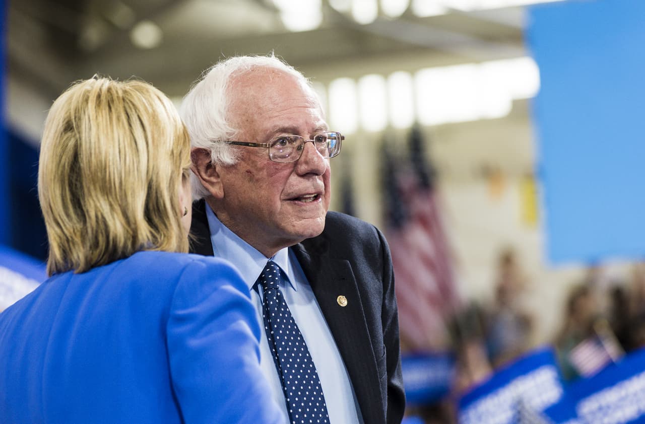 Sanders manifestó públicamente su apoyo a menos de dos semanas de que se realice en Filadelfia la convención nacional demócrata, donde se espera que se formalice la candidatura de Clinton.
