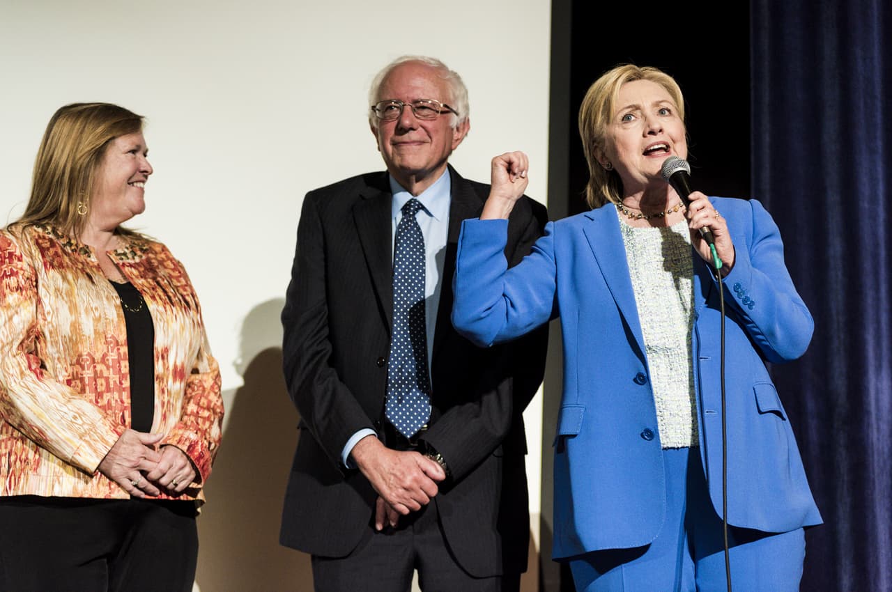 La precandidata demócrata espera que la aparición junto a Sanders la ayude a ganar el respaldo de los seguidores del senador.