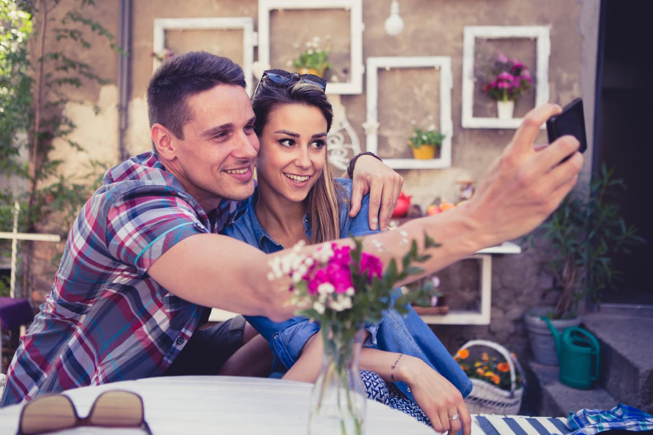 <b>Capricornio</b>
<br>Este tipo de abrazo es el de seguridad y apoyo. Los capricornianos quieren expresarle a quienes abrazan que “están con ellos” y ese gesto amigo es parte de su responsabilidad como tales.