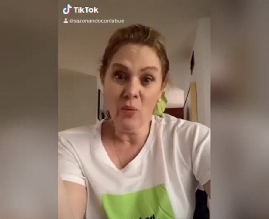 Los 
<b><a href="https://www.instagram.com/p/B--ZIAUD0Va/" target="_blank">clips de humor</a></b> que publica en donde también muestra su lado cómico han cautivado a muchos y ahora hasta le han traído nuevas ofertas de trabajo.
<br> 
<br> 
<br>