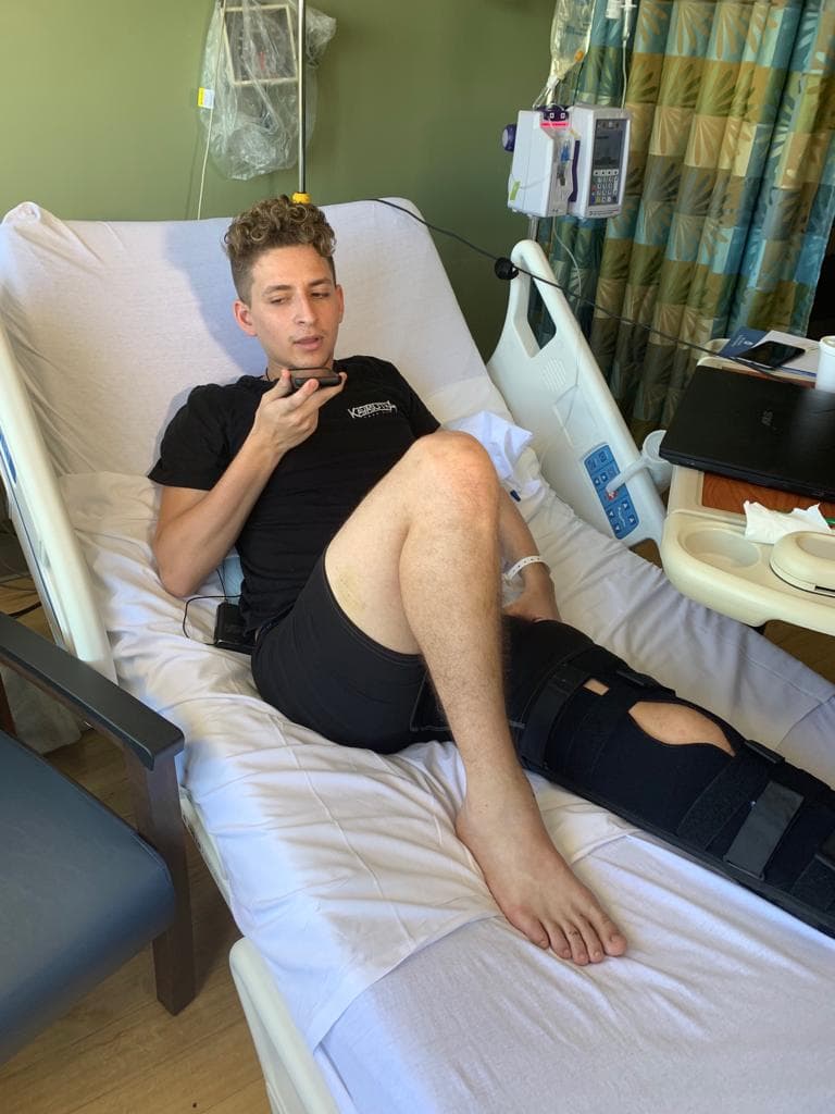 El conductor que atropelló a este joven y mató a cinco personas, estaba bajo los efectos de bebidas alcohólicas, dijo un funcionario cubano.