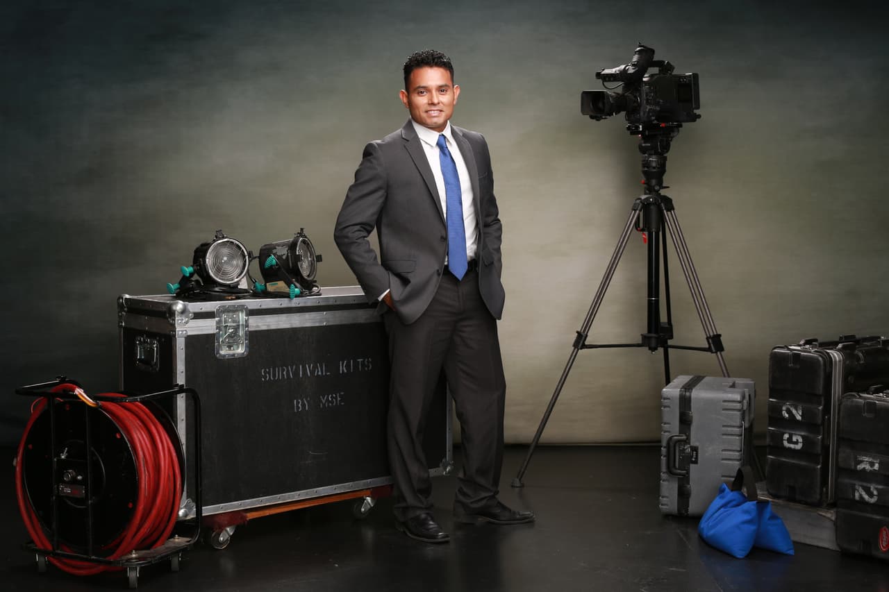 Miguel Calvillo, productor de Noticias Univision Arizona 10:00 pm.