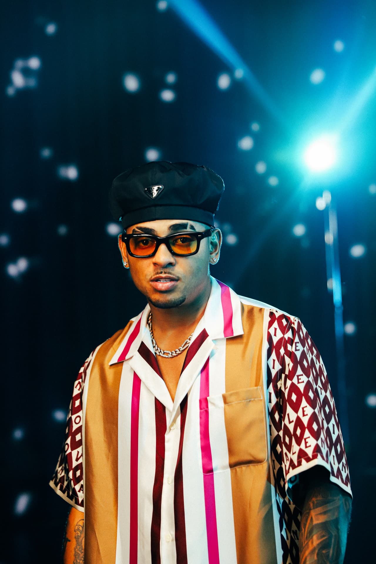 La música urbana tendrá como representante en el escenario al puertorriqueño 
<b>Ozuna</b>, quien también encenderá el escenario del Latin GRAMMY 2021.
<br>El cantante además es candidato a ganar los galardones por Mejor Interpretación Reggaeton, por su canción 'Caramelo', y Mejor Álbum de Música Urbana, por su último trabajo, 'ENOC'.